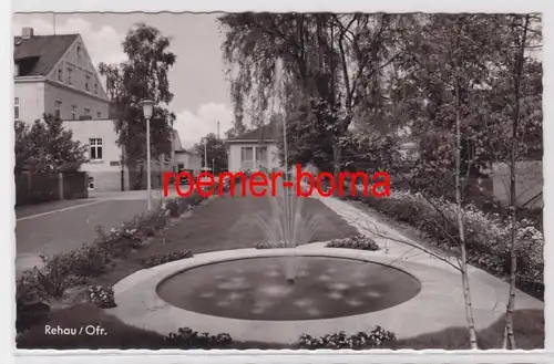 83190 Foto Ak Rehau Ofr. Parkanlage bei den Stadtwerken um 1950