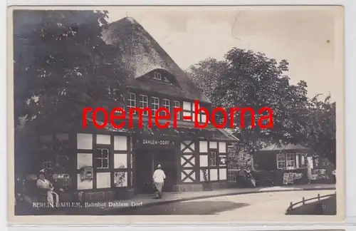 08815 Ak Berlin Dahlem Bahnhof Dahlem Dorf um 1940