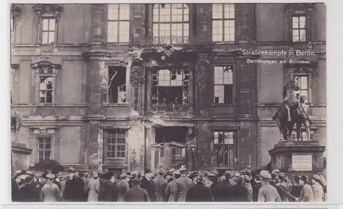 75029 Ak luttes de rue à Berlin Destruction au château vers 1920