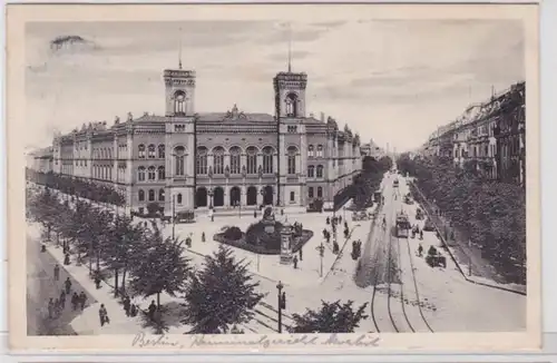 87856 AK Berlin - Kriminalgericht Moabit davor Denkmal und Straßenbahnen 1911