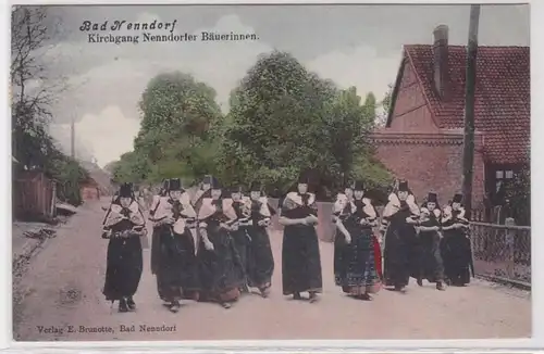 92550 AK Bad Ninnendorf - Kirchgang Nenenndorfer Bäuinneren 1907