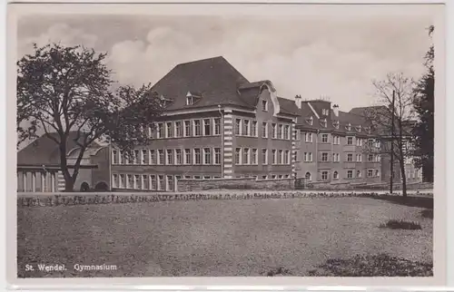 06528 Ak St.Wendel Gymnasium um 1930
