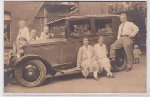 17163 Photo Ak Ford Model A Oldtimer avec la famille du propriétaire vers 1920