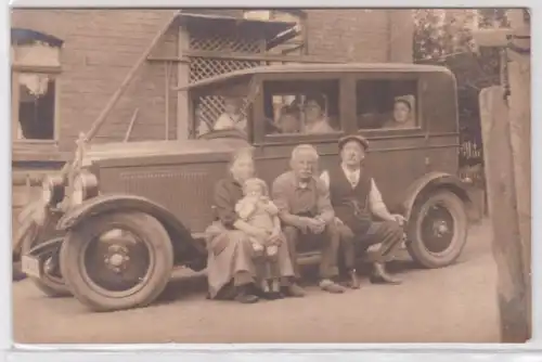 15134 Photo Ak Ford Model A Oldtimer avec la famille du propriétaire vers 1920