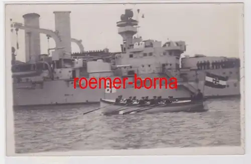 84556 Foto Ak Das Admiralsboot setzt vom Kreuzer Nymphe ab um 1925