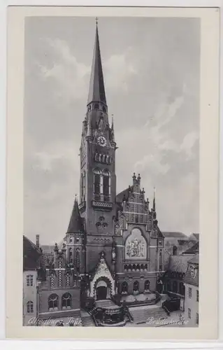 82170 Ak Altenburg in Thüringen Brüderkirche um 1940