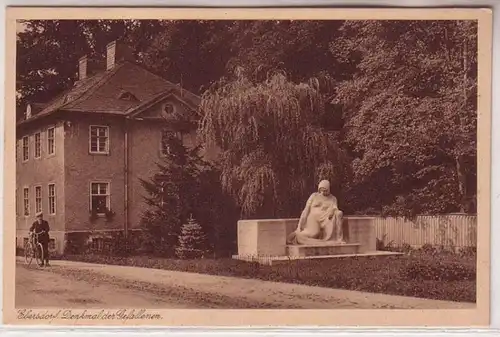 68215 Ak Ebersdorf Denkmal der Gefallenen um 1930