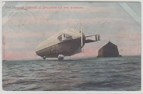 68057 Ak Graf Zeppelins Luftschiff mit Schutzhalle auf dem Bodensee 1908