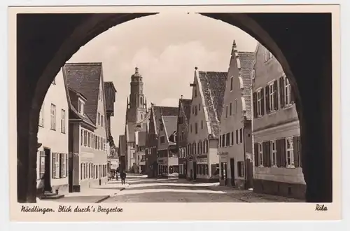 52779 Ak Nördlingen Vue à travers la porte de Berger vers 1930