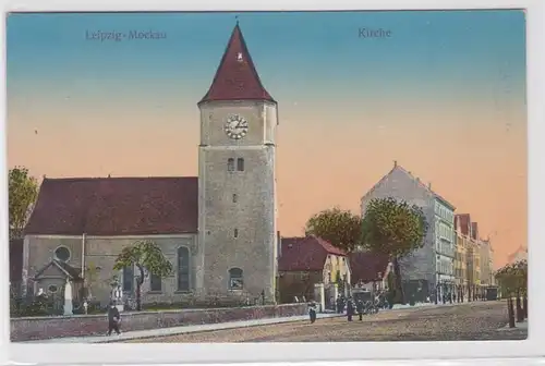 94096 Ak Leipzig-Mockau Kirche Straßenansicht um 1920