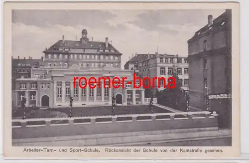 86746 Ak Leipzig Arbeiter-Turn- u. Sport-Schule von der Kantstraße aus um 1920