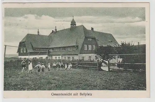 70040 Ak Rochlitzer Kinderheim Johanngeorgenstadt mit Ballplatz 1930
