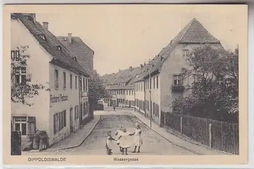 68836 Ak Dippoldiswalde Wassergasse mit Geschäft von Richard Pietzsch um 1920