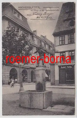 74753 Ak Gruß aus Aschersleben Holzträgerbrunnen mit Blick in die Bestehornstr.