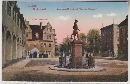 69446 Ak Dessau großer Markt und Anna Liese Haus um 1910