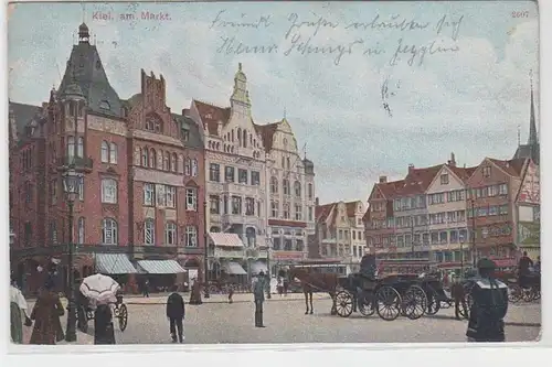 68130 Ak Kiel am Markt mit Fuhrwerken und Geschäften 1908