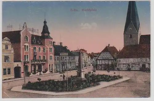 67837 Ak Eutin Marché avec château Hôtel vers 1910