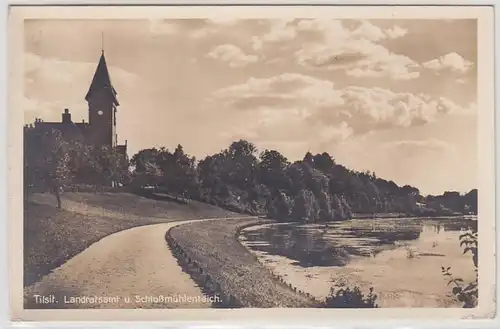 68644 Ak Tilsit Landratsamt und Schloßmühlenteich 1932