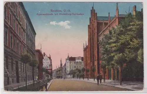 89130 Ak Beuthen dans la rue de l'école secondaire de la Silésie supérieure vers 1920