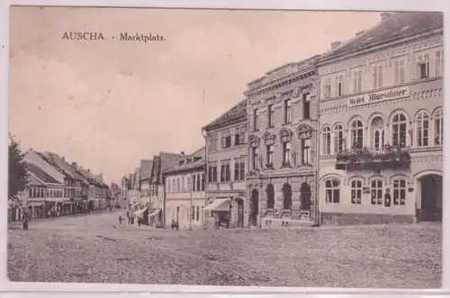 37896 Ak Auscha Úštek Marché avec Hotel Marschner 1928