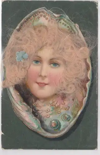 05801 Portat de vraies filles avec des boucles blondes et fleur dans les cheveux 1909