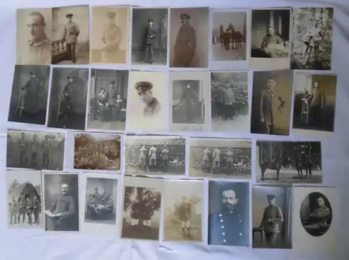 100 meist Foto Ansichtskarten Militär Soldaten 1. Weltkrieg (101673)