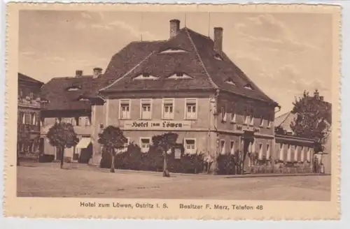 36124 Ak Ostritz, Hotel zum Löwen und Vorplatz, Inhaber F. Merz 1930