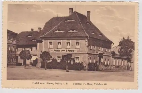 36124 Ak Ostritz, hôtel au lion et parvis, propriétaire F. Merz 1930