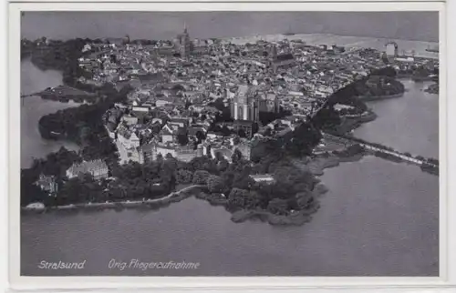 41933 Ak Blick über Stralsund, Original Fliegeraufnahme um 1920