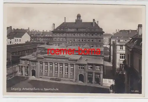 72189 Foto Ak Leipzig Arbeiter-Turn- u. Sportschule um 1930
