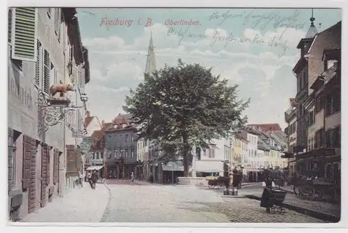 72663 AK Fribourg im Breisgau - Oberlinden Vue de rue avec des calèches 1915