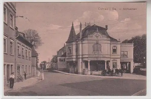 72731 Ak Ostrau i. Sa. Moltkeplatz mit Gasthof zum wilden Mann 1915