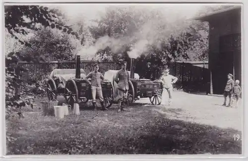 76382 Photo Ak Ratzeburg soldats cuisiner avec des cuisines de campagne vers 1930