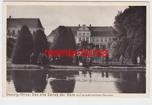 84570 Ak Danzig Oliva das alte Schloß der Äbte mit prachtvollem Garten um 1940