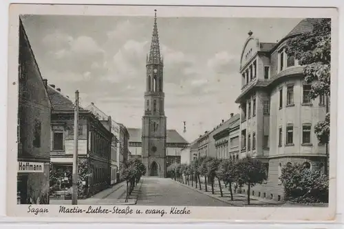 89319 AK Sagan - Martin-Luther-Straße und evangelische Kirche 1944