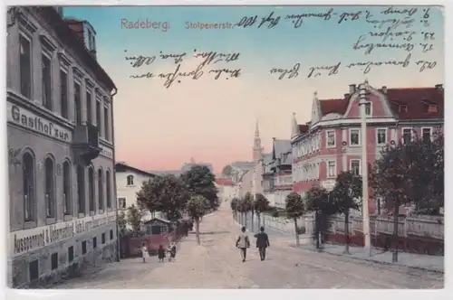 94835 Ak Radeberg Stolpenerstrasse mit Gasthof 1915