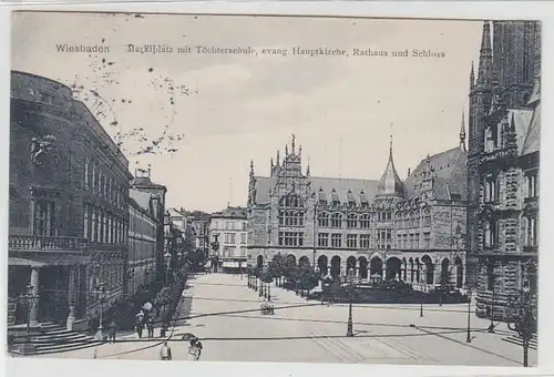 70904 Ak Wiesbaden Marktplatz mit Töchterschule 1909