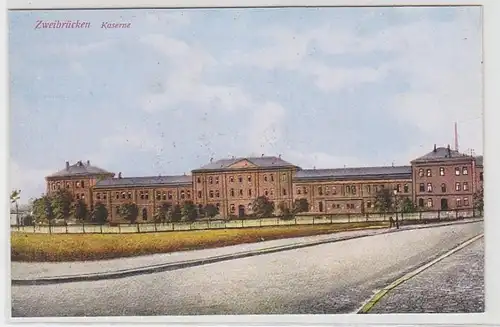 70190 Ak Zweibrücken Kaserne um 1920