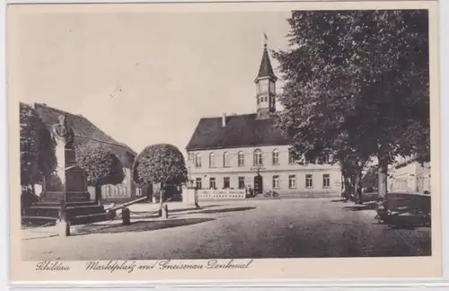 95156 Ak Schildau Marktplatz mit Gneisenau Denkmal 1942
