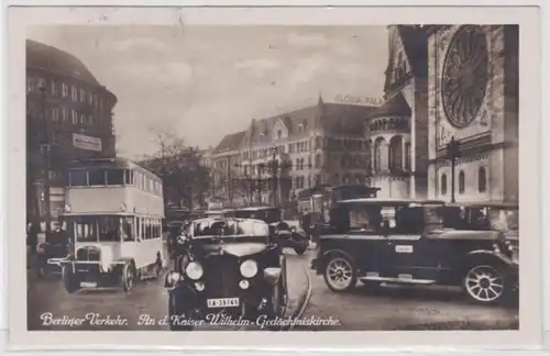 94794 Foto Ak Berliner Verkehr an der Kaiser Wilhelm Gedächtniskirche um 1910