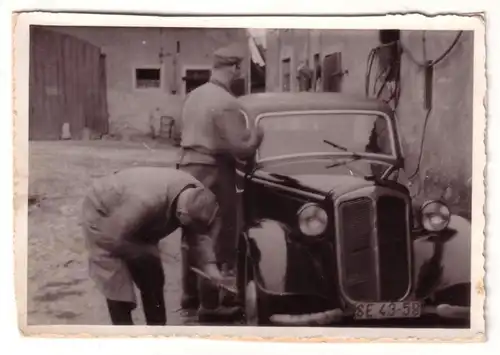 67013 Photo originale vieille automobile est lavé autour de 1940