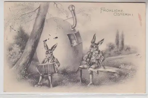 66165 Fröhliche Ostern Ak Hasenfamilie musiziert vor Osterei 1914