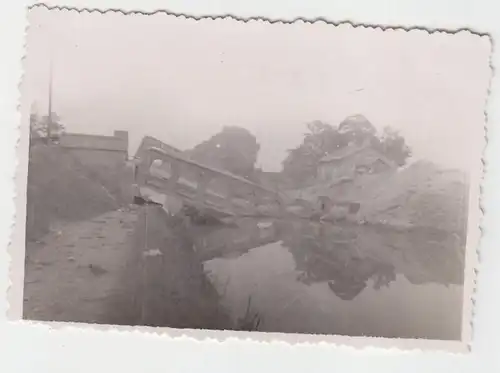 65944 Foto gesprengte Eisenbahnbrücke St. Dizier Frankreich 2. Weltkrieg