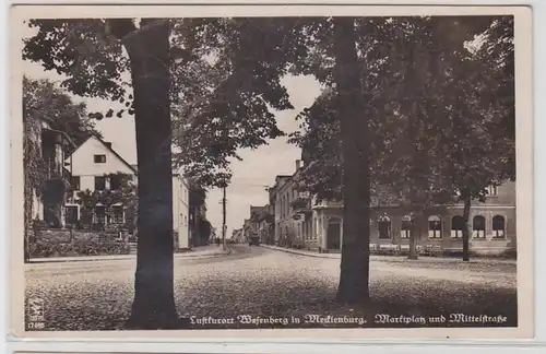 65615 Ak Wesenberg in Mecklenburg Marktplatz und Mittelstraße 1939