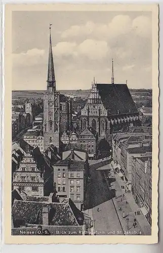 65228 Ak Neisse o.-S. Blick zum Rathausturm und St. Jakobus 1939