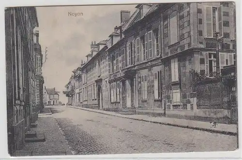 65187 Poste de terrain Ak Noyon en France Vue de la route 1919