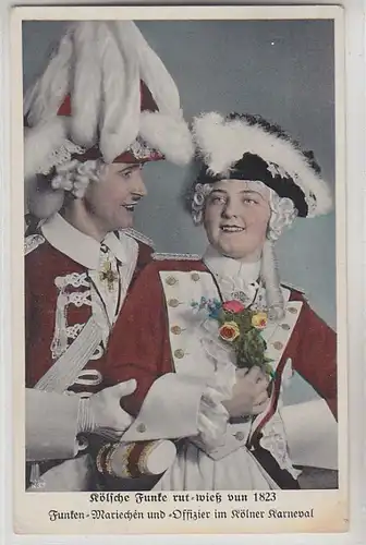 64800 Ak étincelles Mariechen et officier au Carnaval de Cologne 1939