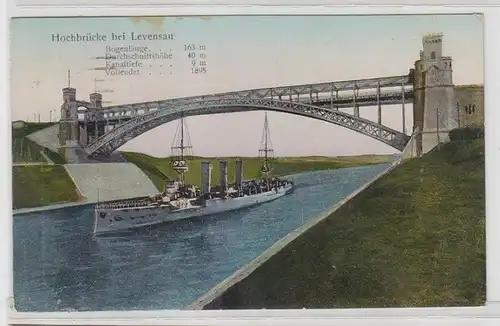 64699 Ak Hochbrücke bei Levensau mit Kriegsschiff 1918
