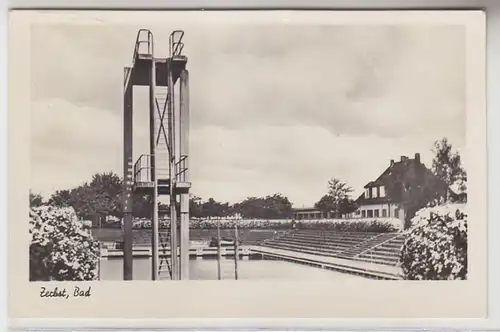 64446 Ak Zerbst Schwimmbad mit Sprungturm 1954