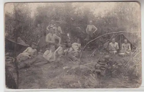 64276 photo Ak soldats allemands scène de front d'août 1918